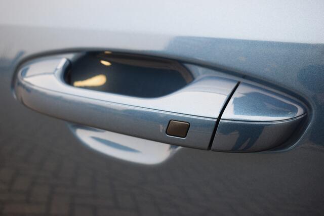 KIA e-Niro EV Edition Advanced 64.8 kWh | Navigatie | Camera | Leder | Stoel+StuurVerwarming | Cruise Control Adaptief | Tot 10Jr. Kia-Garantie |