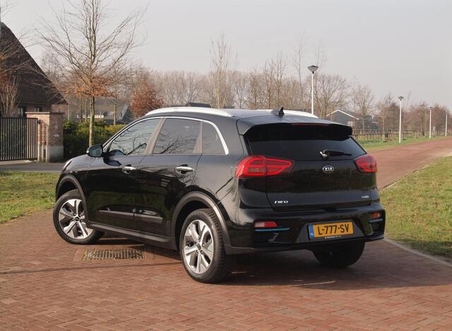 KIA e-Niro DynamicPlusLine 64 kWh | Panoramadak | Apple Carplay | Cruise Control | FASE 3 |