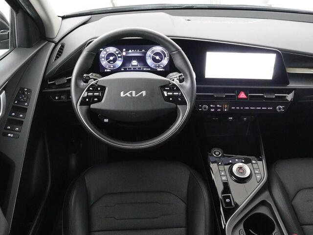 KIA e-Niro EV DynamicPlusLine 64.8 kWh | SOH 100% | Schuifdak | Leder | Stoelverwarming | Adaptive cruise | Camera | Carplay | Dodehoek detectie | Naviagtie | Harman/Kardon