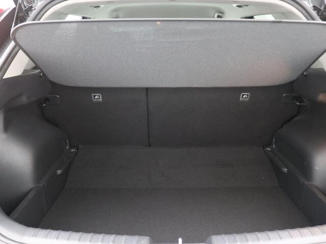 KIA e-Niro EV Edition Advanced 64.8 kWh 204PK Trekhaak, Warmtepomp, Achteruitrijcamera, Keyless, Stoel-Stuurverwarming, Navi, 17" LM Velgen, Parkeersensoren voor en achterzijde, Side Assist