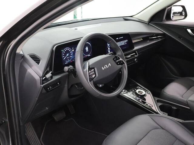 KIA e-Niro EV Light Advanced 64.8 kWh | Stoel / Stuurwielverwarming | Navigatie | Parkeercamera | Cruise Control Adaptief |
