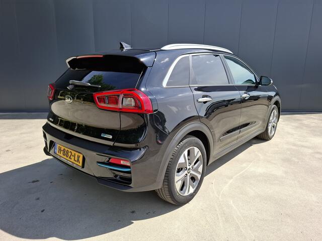 KIA e-Niro ExecutiveLine 64 kWh ADAPT CRUISE CAMERA JBL SOUND MEMORY STOEL LEER LED NAVI ECC