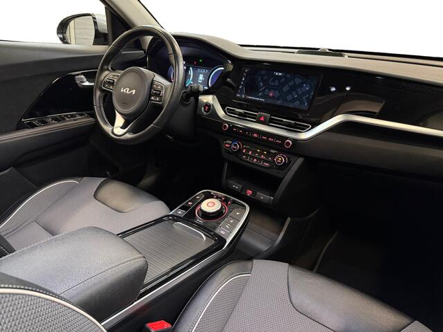 KIA e-Niro DynamicPlusLine 64 kWh I 3-Fase I Schuifdak I Half-Leder I Stoelverwarming