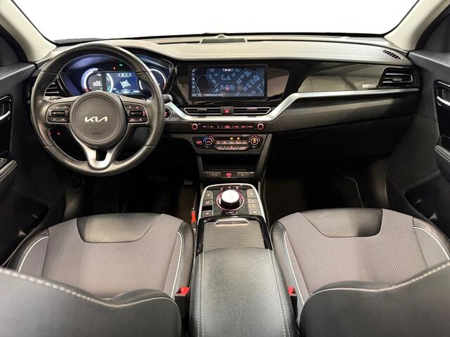 KIA e-Niro DynamicPlusLine 64 kWh I 3-Fase I Schuifdak I Half-Leder I Stoelverwarming