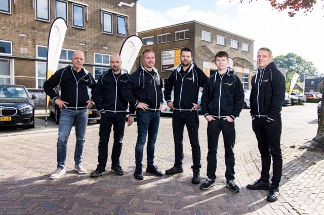 KIA e-Niro EDITION 64 KWh HALF LEDER/CARPLAY/NL-AUTO/1E EIG./BTW