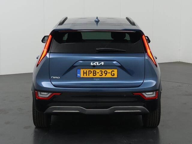 KIA e-Niro EV Plus 64.8 kWh | Schuif / Kanteldak | Stoel/Stuurwielverwarming | Elektr. Achterklep | Led Koplampen | Sfeerverlichting |