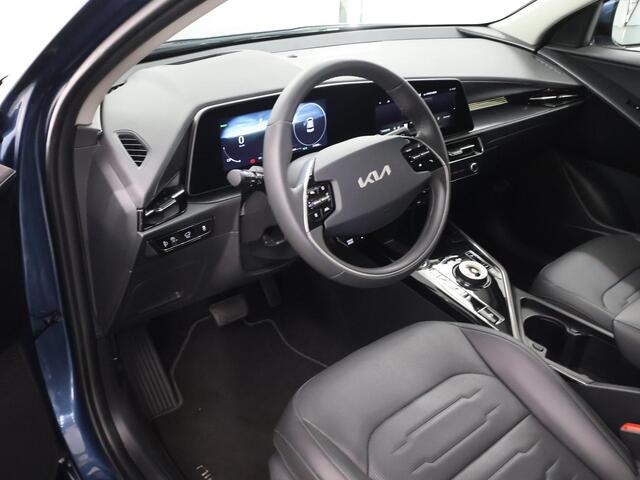 KIA e-Niro EV Plus 64.8 kWh | Schuif / Kanteldak | Stoel/Stuurwielverwarming | Elektr. Achterklep | Led Koplampen | Sfeerverlichting |