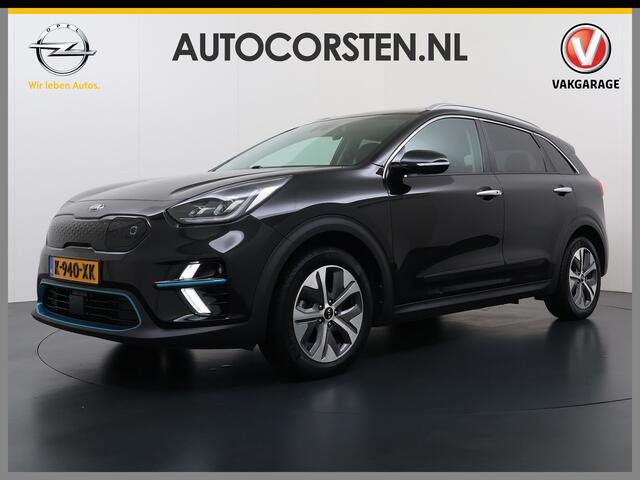 KIA e-Niro ExecutiveLine 64kWh 3-Fase SOH 100% Schuif-Kanteldak Leder Warmtepomp Elek.Stoel+Memory JBL®-Audio Pdc Navi Ecc Camera Apple Carplay Android Auto Stoelverwarming+Koeling Stuurverwarming Lmv Privacy Glas DAB Vess Lane Assist Blind Spot 1E Eigenaar Dealeron