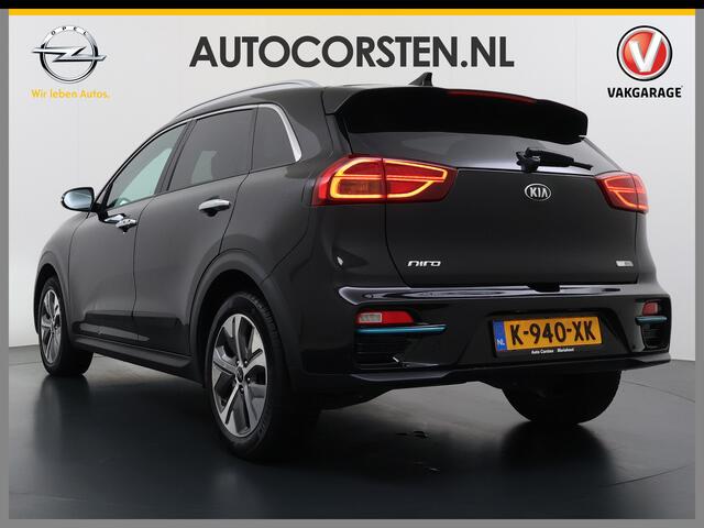 KIA e-Niro ExecutiveLine 64kWh 3-Fase SOH 100% Schuif-Kanteldak Leder Warmtepomp Elek.Stoel+Memory JBL®-Audio Pdc Navi Ecc Camera Apple Carplay Android Auto Stoelverwarming+Koeling Stuurverwarming Lmv Privacy Glas DAB Vess Lane Assist Blind Spot 1E Eigenaar Dealeron