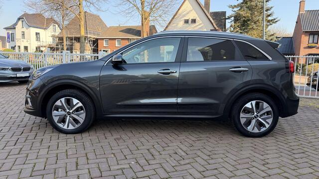 KIA e-Niro DynamicPlusLine 64 kWh | Eerste eigenaar | 25.000 KM | KIA onderhouden |