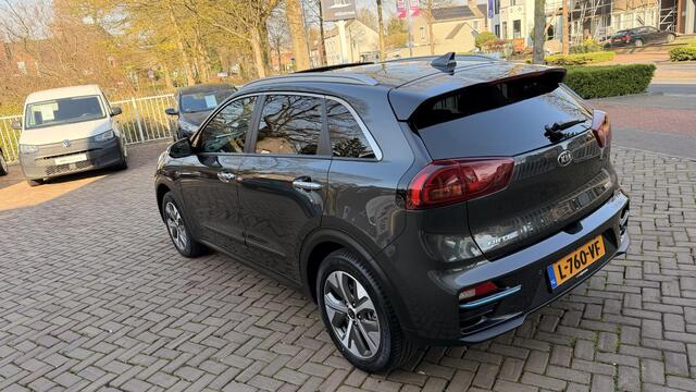 KIA e-Niro DynamicPlusLine 64 kWh | Eerste eigenaar | 25.000 KM | KIA onderhouden |