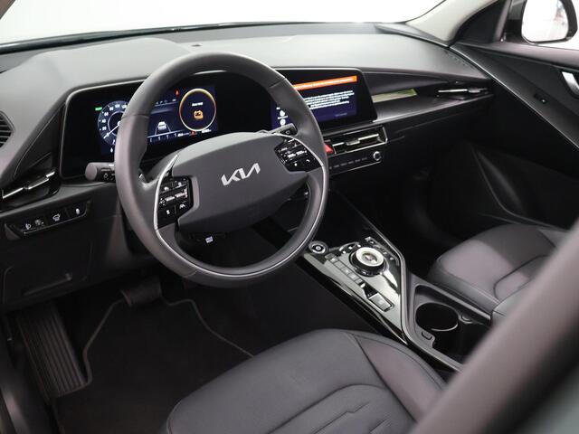 KIA e-Niro EV Plus 64.8 kWh | SOH 99% | Schuif / Kanteldak | Stoel/Stuurwielverwarming | Elektr. Achterklep | Led Koplampen | Sfeerverlichting |