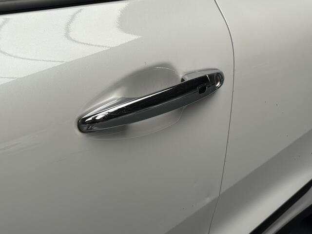 KIA e-Niro ExecutiveLine 64 kWh 3Fase, Stoelmemory, JBL, Navigatie, Nederlandse Auto, LederenBekleding!