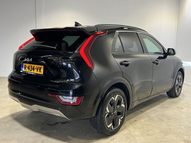KIA e-Niro EV DynamicPlusLine 64.8 kWh | Navigatie/Android/Apple Carplay | LM Velgen 17" | Voorstoelen/Stuur Verwarmd | Head-Up Display | Achteruitrijcamera | PDC Voor en Achter | Cruise Control Adaptief | Airco |