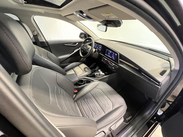 KIA e-Niro EV DynamicPlusLine 64.8 kWh | Navigatie/Android/Apple Carplay | LM Velgen 17" | Voorstoelen/Stuur Verwarmd | Head-Up Display | Achteruitrijcamera | PDC Voor en Achter | Cruise Control Adaptief | Airco |