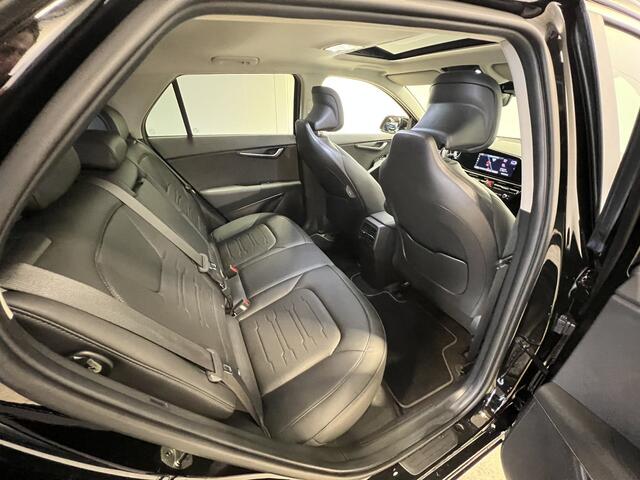 KIA e-Niro EV DynamicPlusLine 64.8 kWh | Navigatie/Android/Apple Carplay | LM Velgen 17" | Voorstoelen/Stuur Verwarmd | Head-Up Display | Achteruitrijcamera | PDC Voor en Achter | Cruise Control Adaptief | Airco |