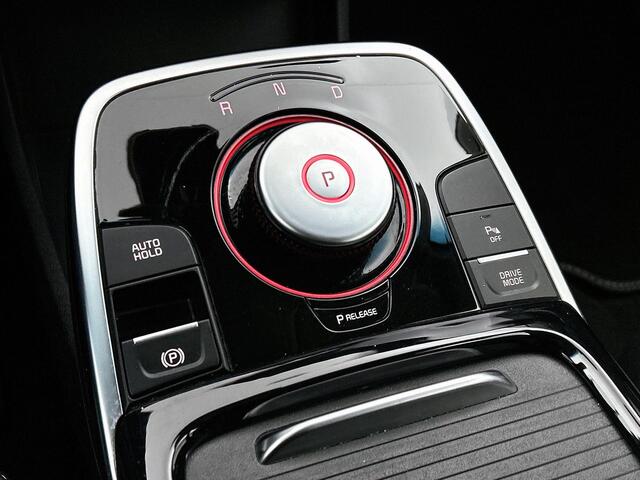 KIA e-Niro DynamicLine 64 kWh | Navigatie | Climate Control | Cruise Control | Parkeer Sensoren | Camera