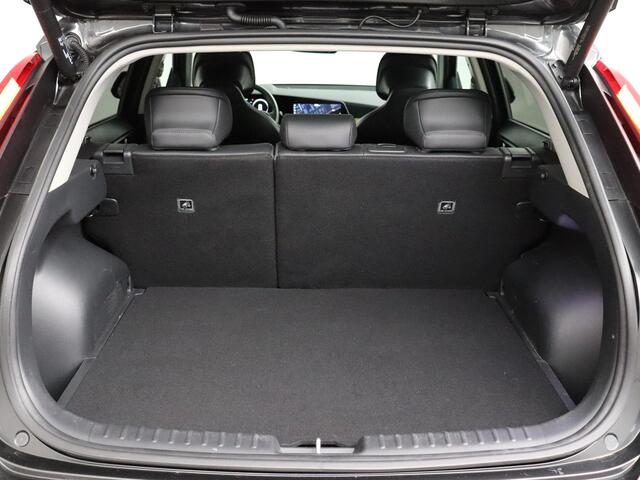 KIA e-Niro EV ExecutiveLine 64.8 kWh | SoH 97,4% | Trekhaak | ACC | Harman Kardon | Schuifkantel-dak!