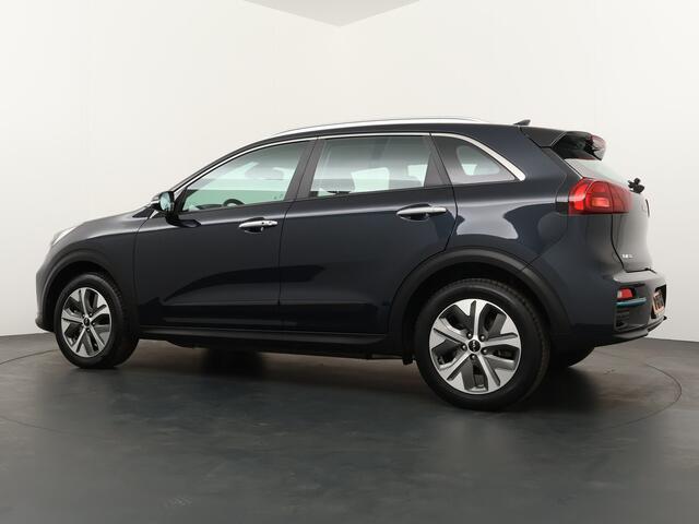 KIA e-Niro DynamicLine 64 kWh - SOH 93,5% Automaat - Navigatie - Adaptief Cruise Control - Climate Control - Apple/Android Carplay Fabrieksgarantie Tot 2029