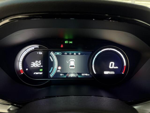 KIA e-Niro ExecutiveLine 64 kWh Stoel en Stuur verwarming, Schuif kantel dak, Apple Carplay/Android Auto.