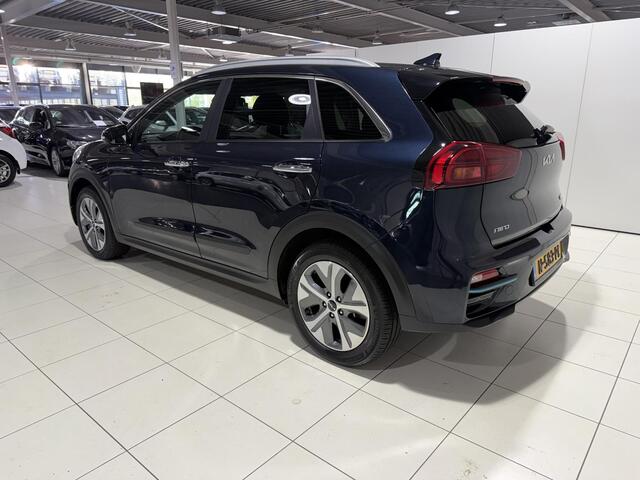 KIA e-Niro ExecutiveLine 64 kWh Stoel en Stuur verwarming, Schuif kantel dak, Apple Carplay/Android Auto.