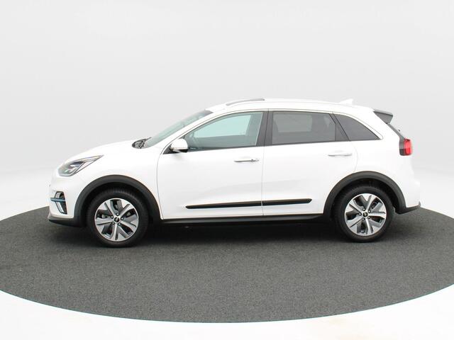 KIA e-Niro DynamicPlusLine 64 kWh 204 Pk | Camera | Open dak | Adaptive Cruise | Stoelverwarming | Carplay | Trekhaak | 17 Inch | 66.718 Km !!
