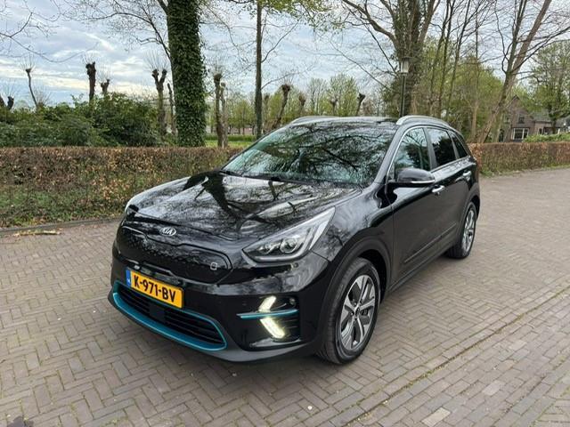 KIA e-Niro ExecutiveLine 64kWh SOH 98,7% Acarplay/Led/Xenon/Leer/Fabrieksgarantie