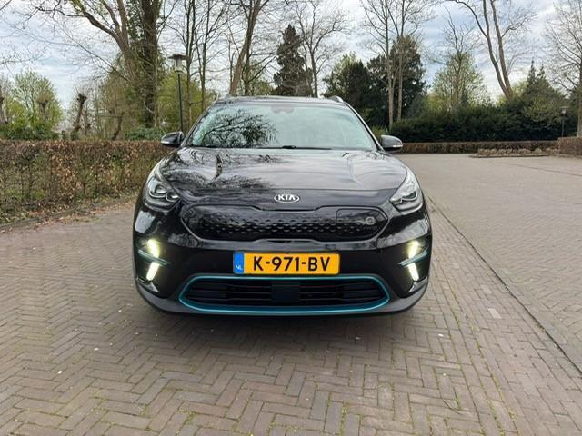 KIA e-Niro ExecutiveLine 64kWh SOH 98,7% Acarplay/Led/Xenon/Leer/Fabrieksgarantie