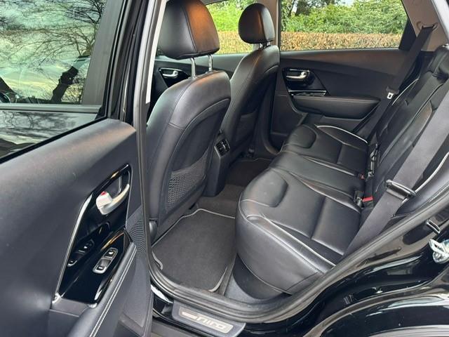 KIA e-Niro ExecutiveLine 64kWh SOH 98,7% Acarplay/Led/Xenon/Leer/Fabrieksgarantie