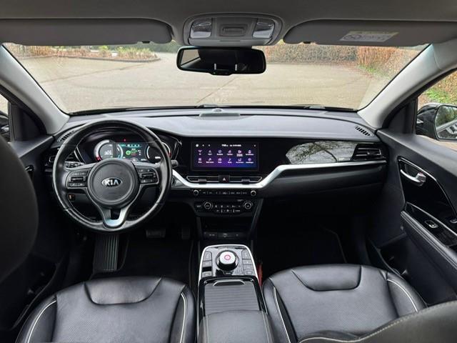 KIA e-Niro ExecutiveLine 64kWh SOH 98,7% Acarplay/Led/Xenon/Leer/Fabrieksgarantie