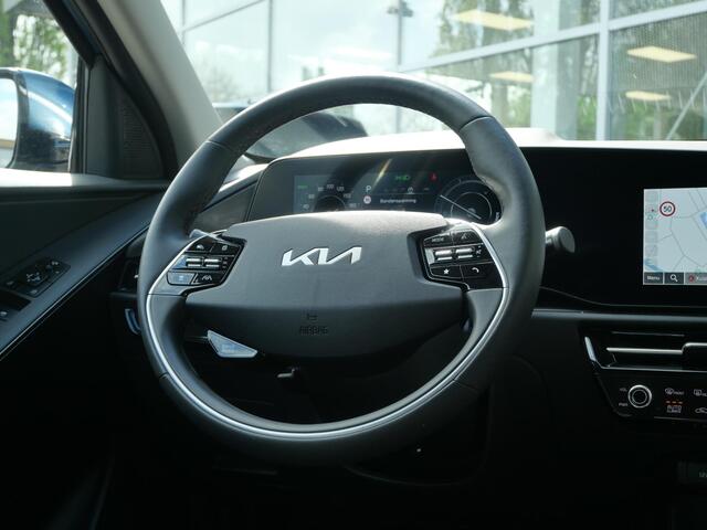 KIA e-Niro EV Light Advanced 64.8 kWh | Navi | Camera | Carplay | Stoel&stuur verwarming | 3Fase |