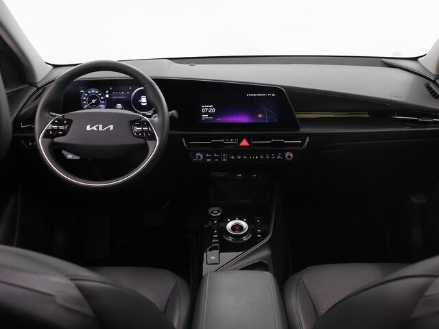 KIA e-Niro EV Plus 64.8 kWh | Schuif / Kanteldak | Stoel/Stuurwielverwarming | Elektr. Achterklep | Led Koplampen | Sfeerverlichting |