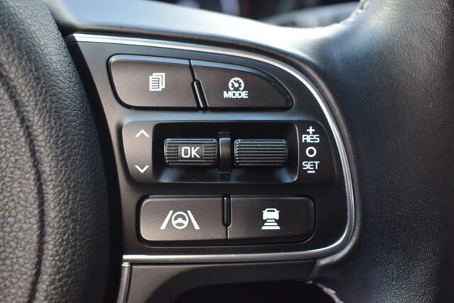 KIA e-Niro DynamicPlusLine 64 kWh | Schuif/Kantel dak | Navigatie | Adaptieve cruise Control | Tot 10Jr. Kia-Garantie |