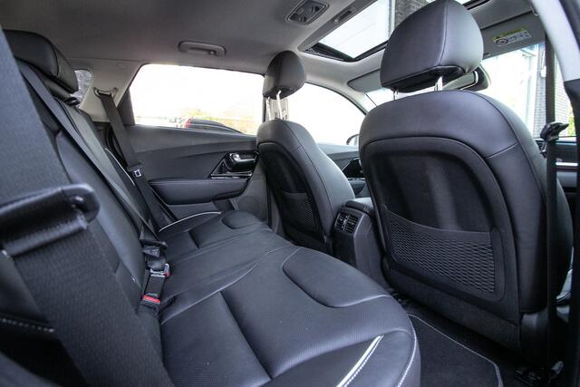 KIA e-Niro ExecutiveLine 64 kWh | Apple cp/Android auto | leder | schuif -k dak