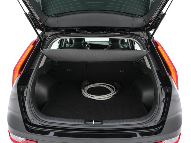 KIA e-Niro EV DynamicLine 64.8 kWh [ 3-Fase ] {SOH-100%} (INCL.BTW) *LEATHER-FABRIC | ADAPTIVE-CRUISE | DIGI-COCKPIT | KEYLESS | CAMERA | DAB | COMFORT-SEATS | SHIFT-PADDLES | ECC | PDC | 17''ALU*