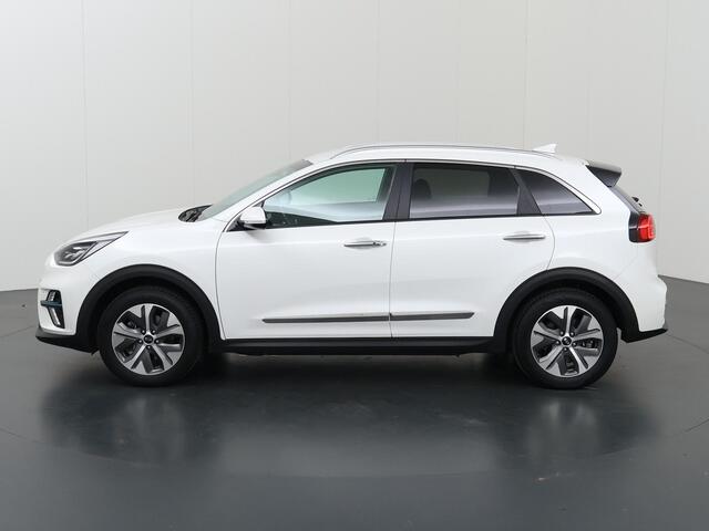 KIA e-Niro ExecutiveLine 64 kWh Edition | Stoel/Stuurwielverwarming | JBL | Leder | Adaptieve Cruise Control | Keyless Go | LED Koplampen |