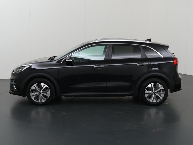 KIA e-Niro ExecutiveLine 64 kWh | Panoramadak | Stoel/Stuurwielverwarming | JBL | Adaptieve Cruise Control | Keyless Go | LED Koplampen |
