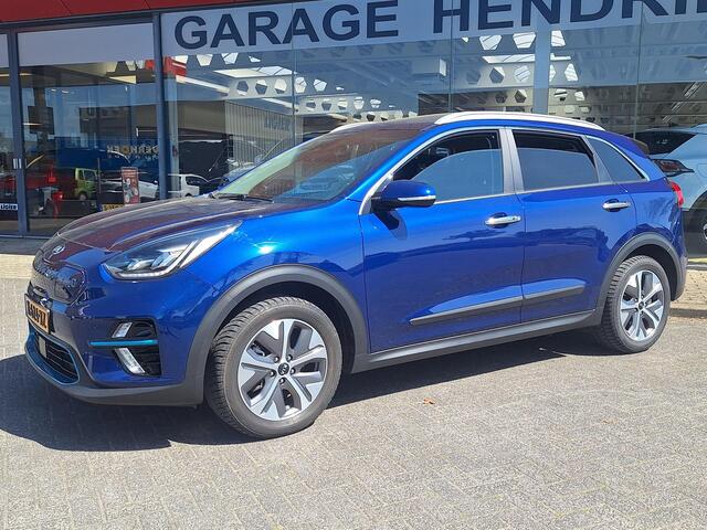 KIA e-Niro DynamicPlusLine 64 kWh | SOH: 94,7% | Schuifdak | Trekhaak | LED | Adaptive CC | Navi | Climate | Leder-Stof |