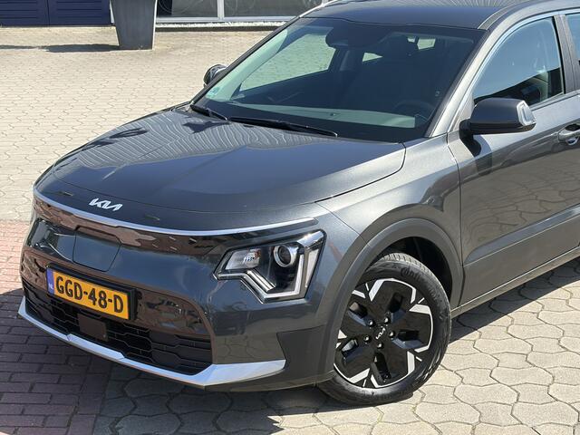 KIA e-Niro EV Light Edition 64.8 kWh Navi, Camera, Carplay, Rijklaar met beurt & garantie!