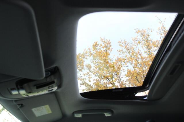 KIA e-Niro EV DynamicPlusLine 64.8 kWh Nieuw Model! | Navigatie | Half Leder | Schuif-kantel dak | Electrisch bedienbare achterklep | DAB | Led | Camera