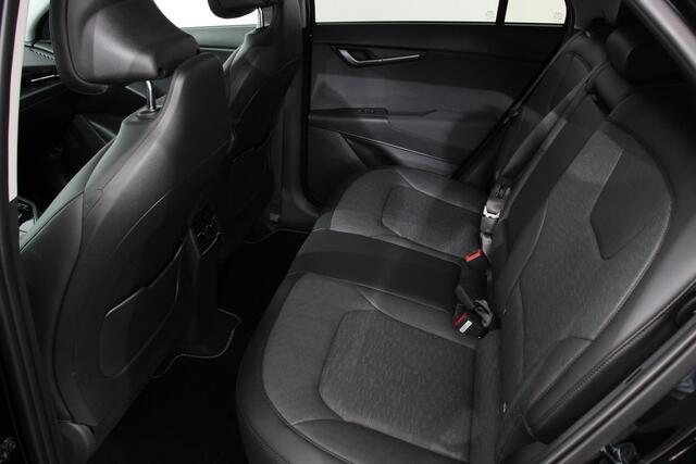 KIA e-Niro EV DynamicPlusLine 64.8 kWh Nieuw Model! | Navigatie | Half Leder | Schuif-kantel dak | Electrisch bedienbare achterklep | DAB | Led | Camera