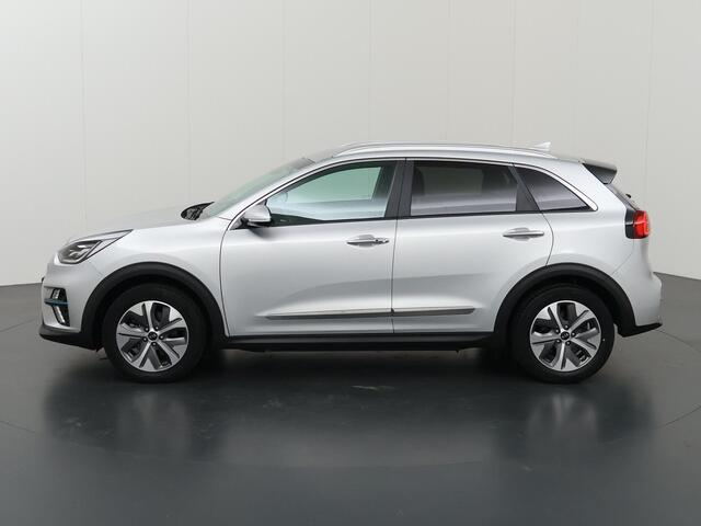 KIA e-Niro DynamicLine 64 kWh | Trekhaak | 3-Fase | Warmtepomp | Navigatie | Cruise Control Adaptief | Parkeercamera |