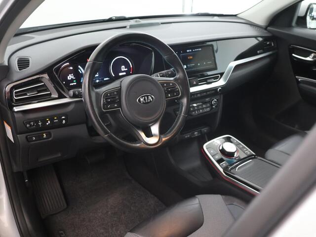 KIA e-Niro DynamicLine 64 kWh | Trekhaak | 3-Fase | Warmtepomp | Navigatie | Cruise Control Adaptief | Parkeercamera |