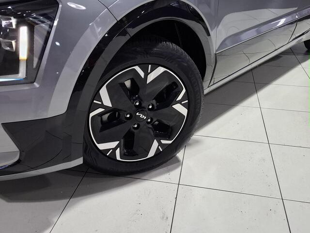KIA e-Niro EV DynamicPlusLine 64.8 kWh Trekhaak, Stoel en Stuur verwarming, Schuif kantel dak, Dashcam. Klasse 3 alarm