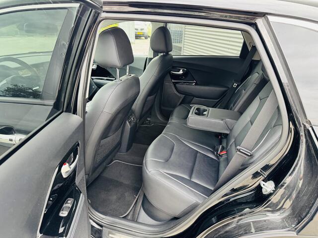 KIA e-Niro ExecutiveLine 64 kWh Sunroof | Stoelverw + Koeling | JBL