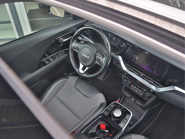 KIA e-Niro DynamicPlusLine 64 kWh | Stoelverwarming | Leder | Navigatie | Camera |