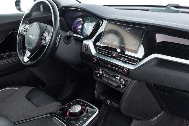 KIA e-Niro DynamicPlusLine 64 kWh *SOH 99%* SCHUIFDAK | NAVI | Half LEDER ? 1e Eigenaar .
