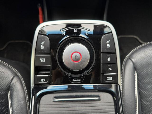 KIA e-Niro ExecutiveLine 64 kWh - Leer | Carplay | Stoelventilatie |