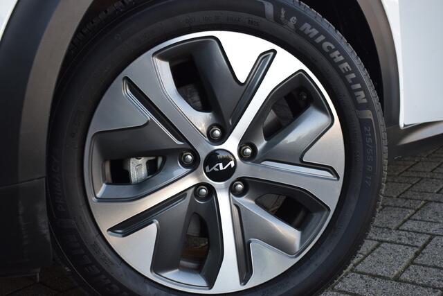 KIA e-Niro ExecutiveLine 64 kWh | Memory | Stoelverwarming+Ventilatie | Adaptieve Cruise Control | Tot 10Jr. Kia-Garantie |