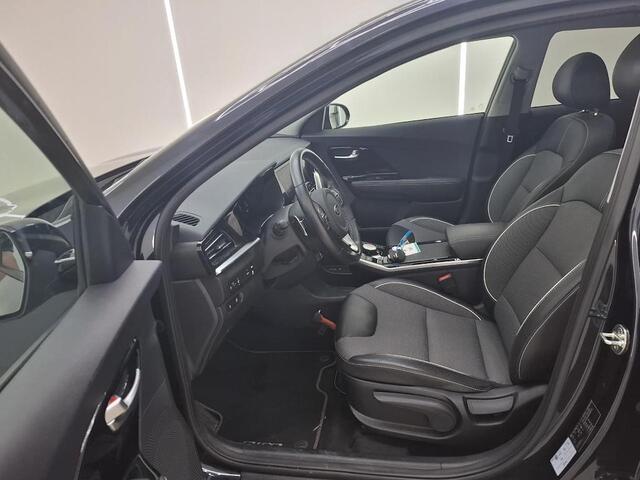 KIA e-Niro DYNAMICPLUSLINE 64 kWh (100% SOH) I TREKHAAK I SCHUIF/KANTELDAK I ADAPTIVE CRUISE CONTROL I PARKEERCAMERA
